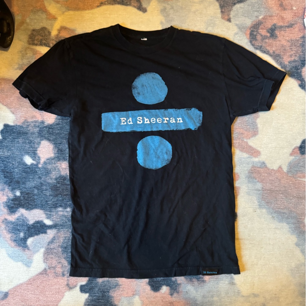 Ed Sheeran US Tour Tee Divide